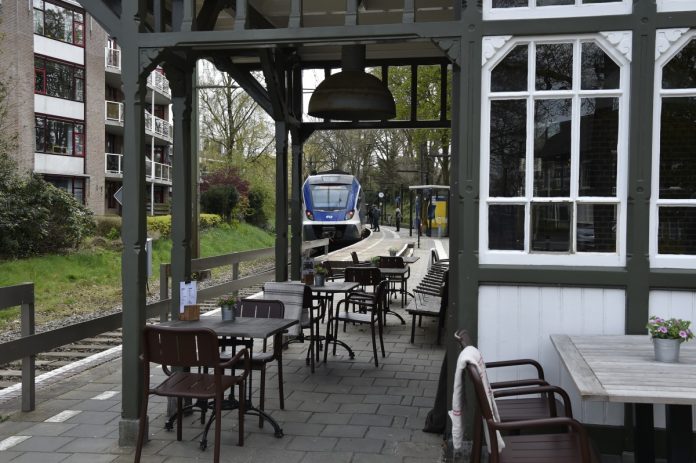 DLC Café op station Soestdijk