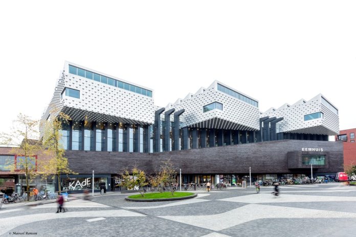 Bibliotheek Eemland in het Eemhuis